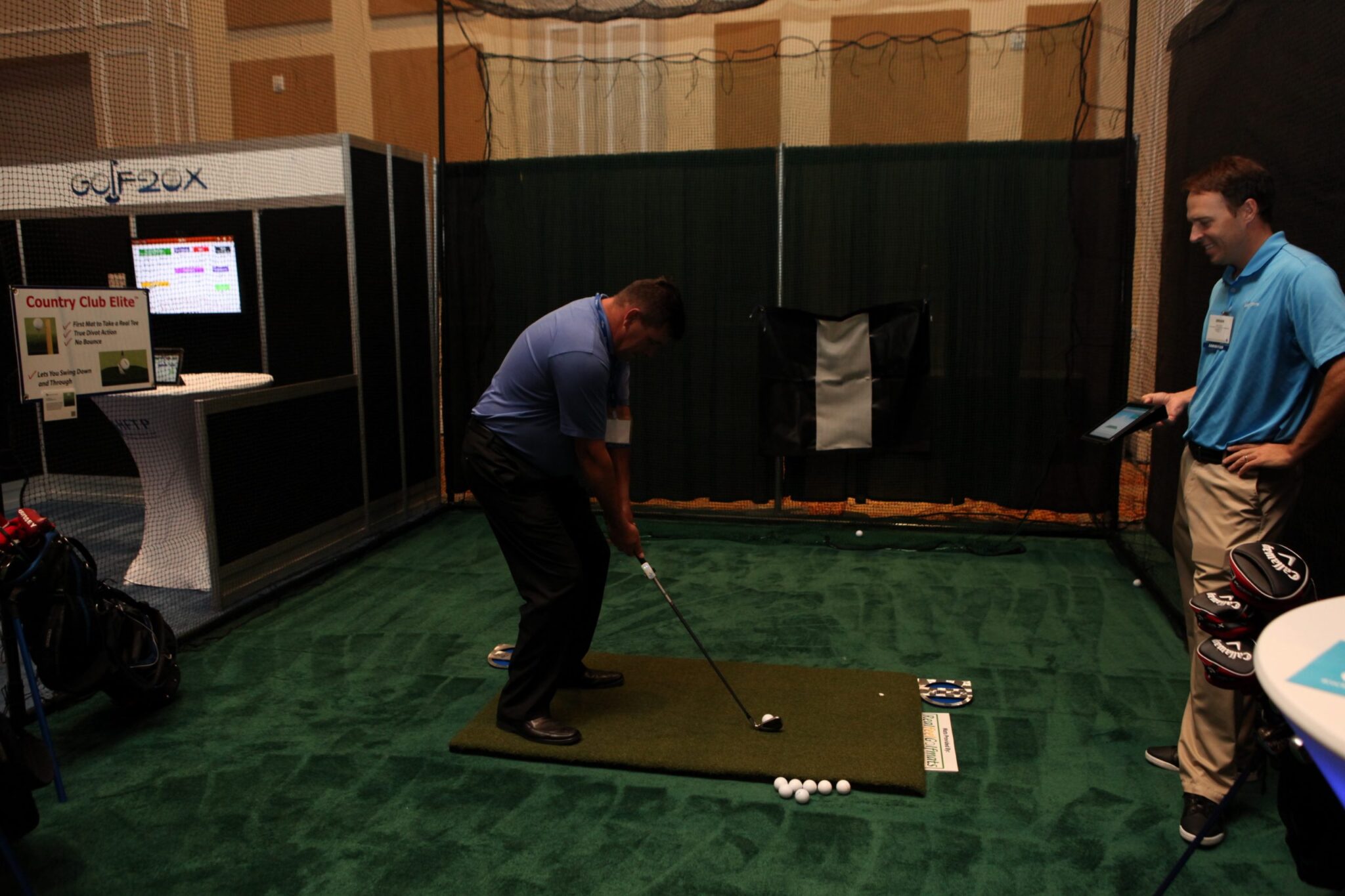 Country Club Elite® Real Feel Golf Mats® · Real Feel Golf Mats